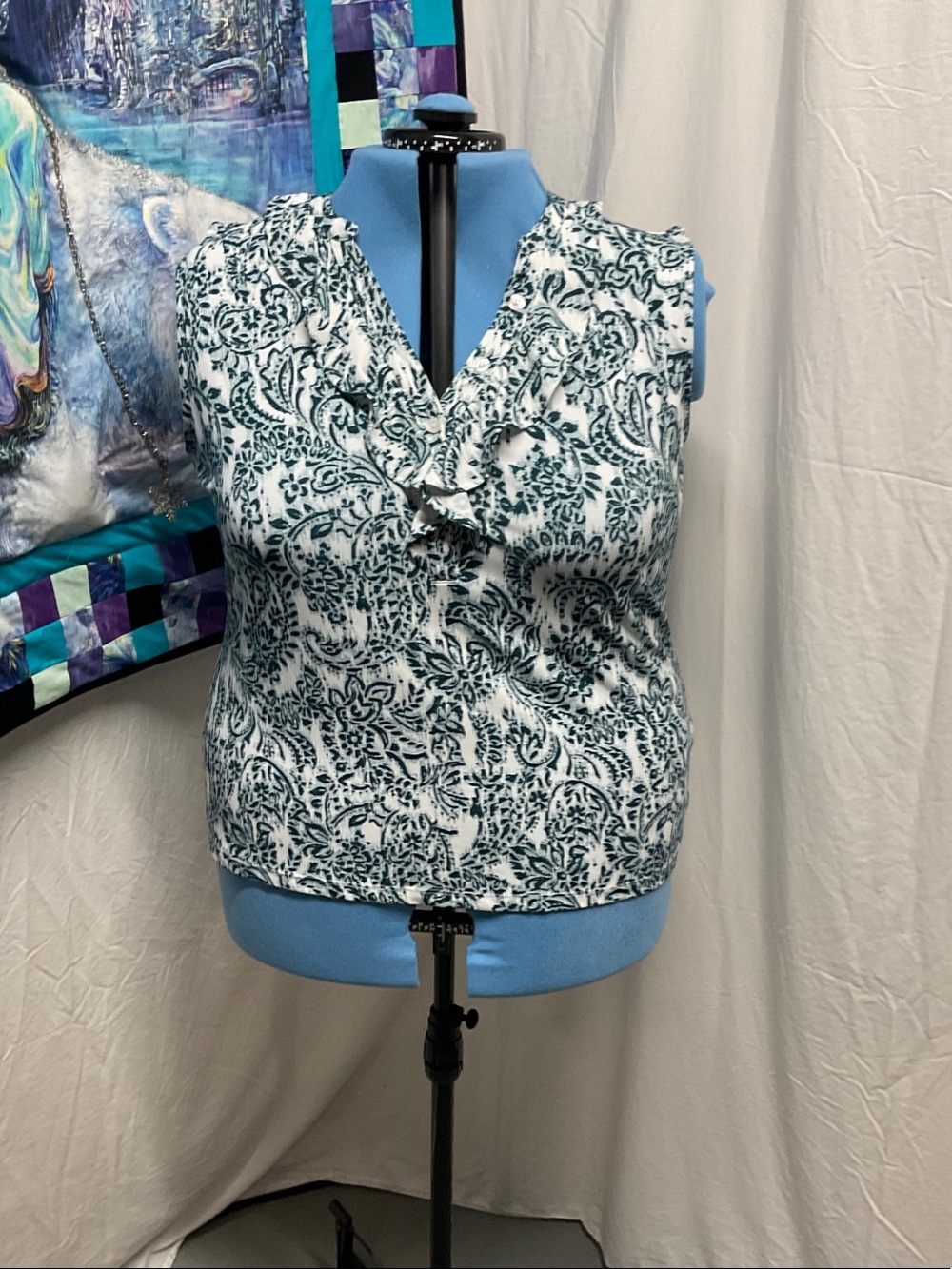 Reitmans White and Teal Paisley Ruffle Neck Camisole